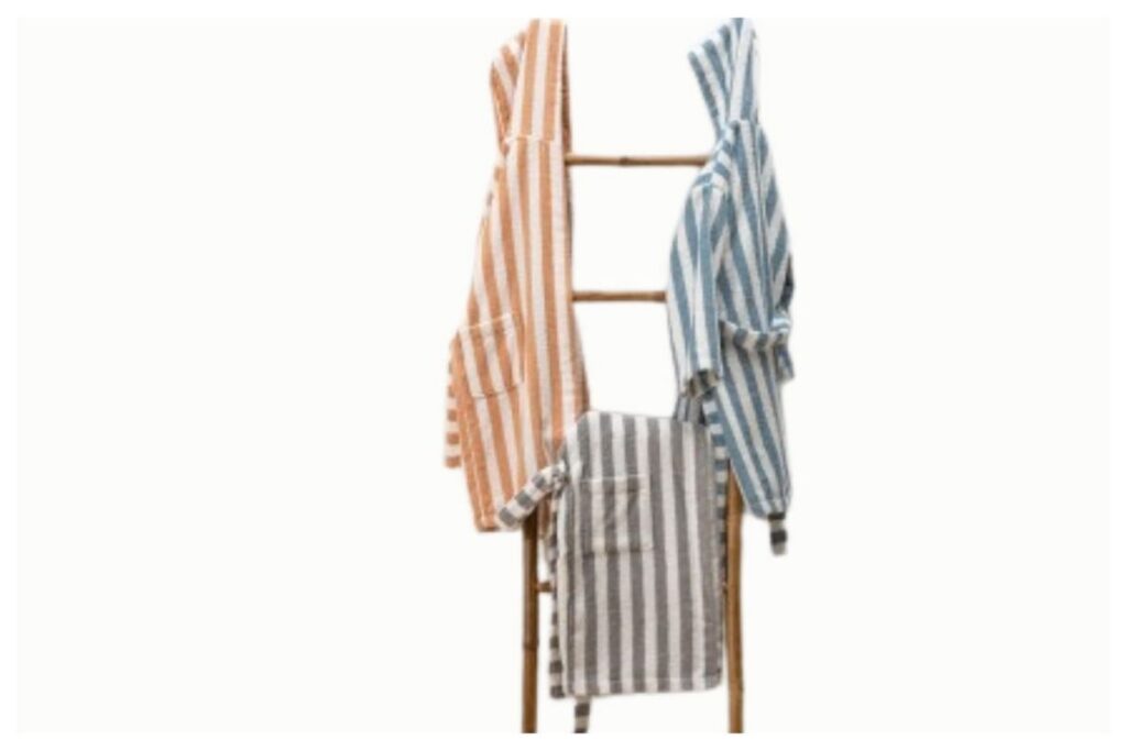 albornoz de niño y niña en rayas. Disponible en varios colores